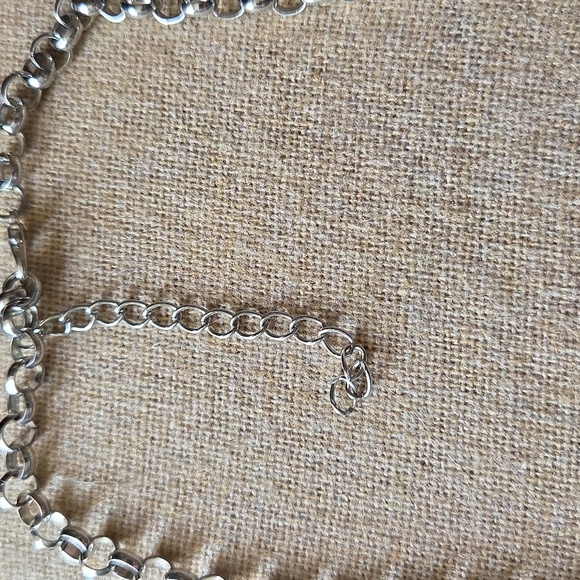 Paparazzi 6 Piece Necklace Silver Heart With Pearl Bracelets Set - Picture 15 of 17